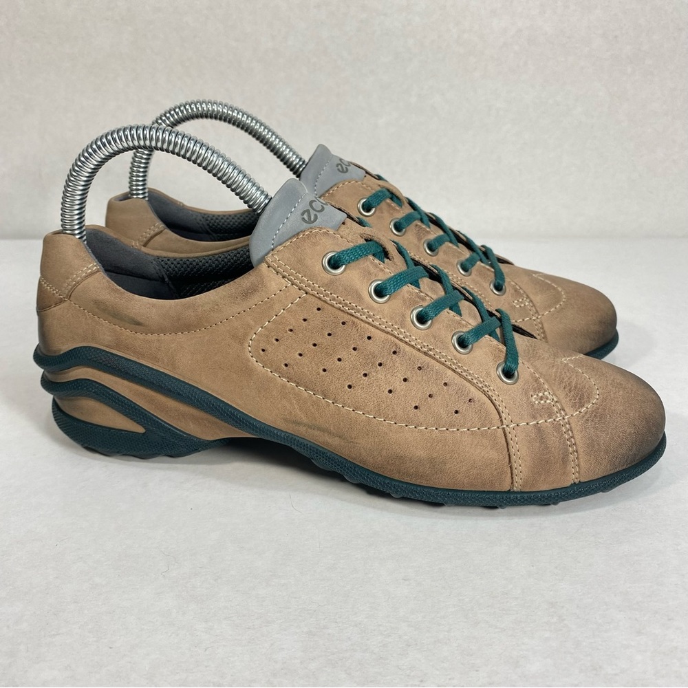 Ecco Minimalist Leather Reflective Hiking Walking Shoes, Women’s 37 EU/ 6-6.5 US